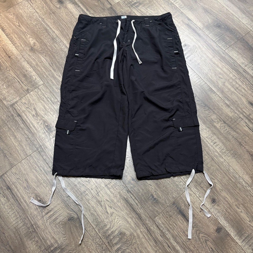 Tilt Cargo Capri Pants Women Size 15 Black Good Y2K Utility Gorpcore Cropped‎